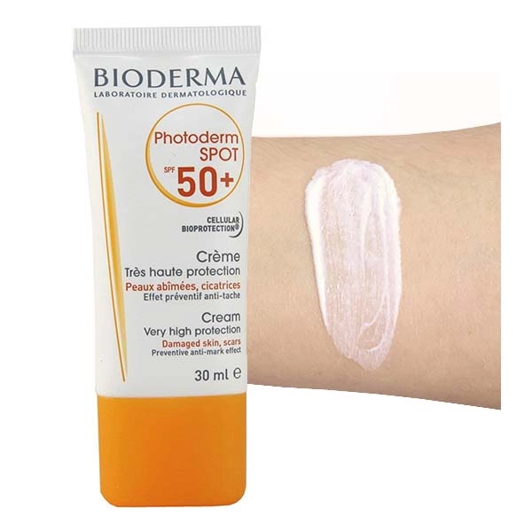 کرم ضد آفتاب  بدون رنگ بایودرما مدل photoderm-SPOT حجم 30 میلی لیتر BIODERMA