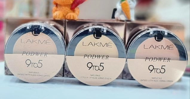 پنکک دو طبقه فول کاور ضد آب لاکمه LAKME