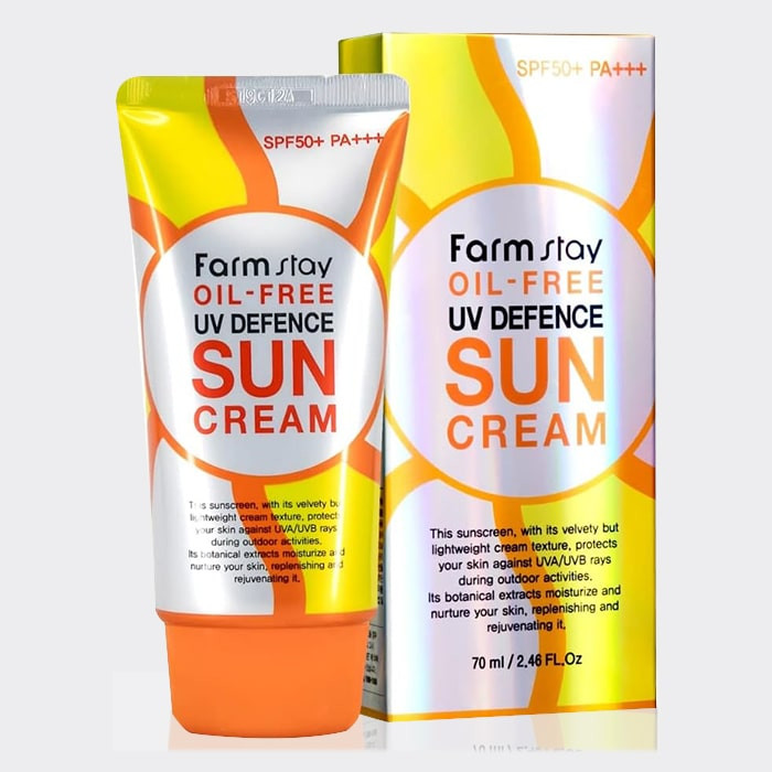 کرم ضد آفتاب فاقد چربی فارم استی SPF 50 اورجینال کره ای وزن 70 گرم