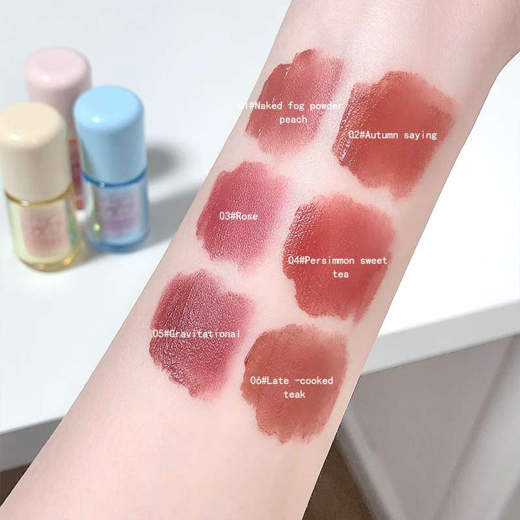 رژ لب مایع خمیری و مخملی گی گی بیر GEGE BEAR مدل POWDER MIST LIP GLAZE