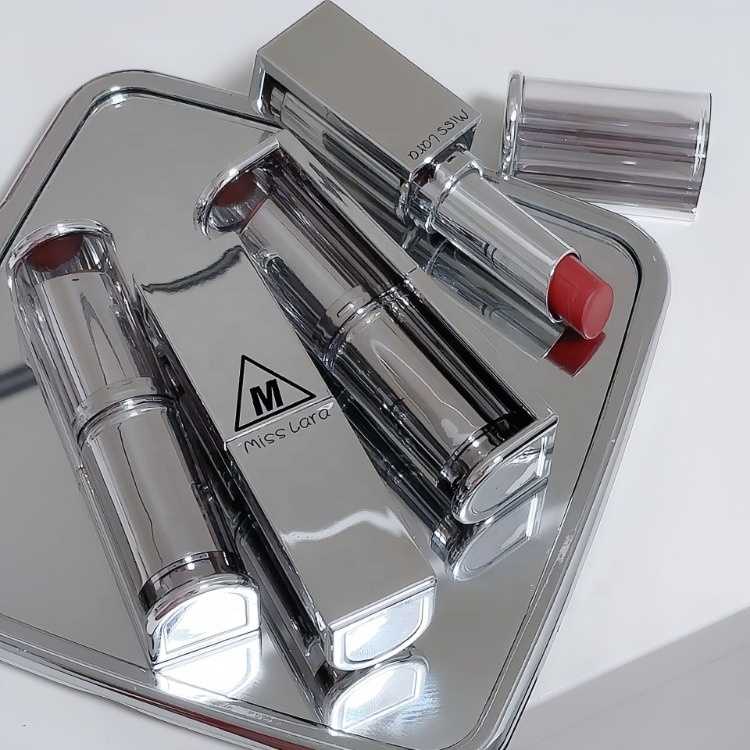 رژ لب جامد مخملی میس لارا