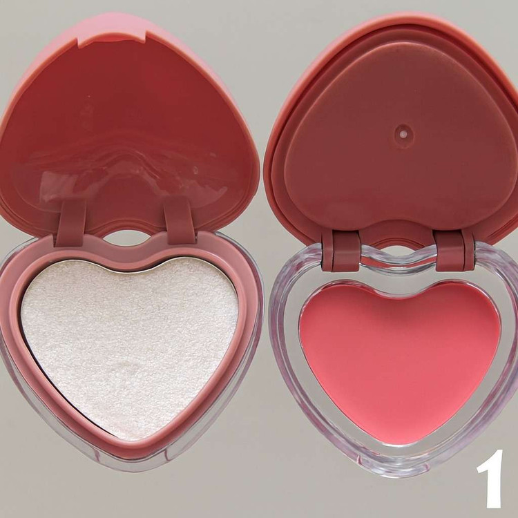 رژگونه و هایلایتر دو طبقه بیلیون بیوتی طرح قلبی