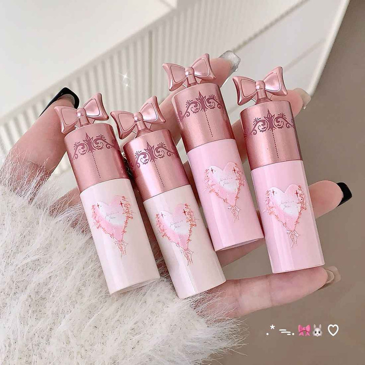 کانسیلر مایع دایمانپو مدل پاپیونی