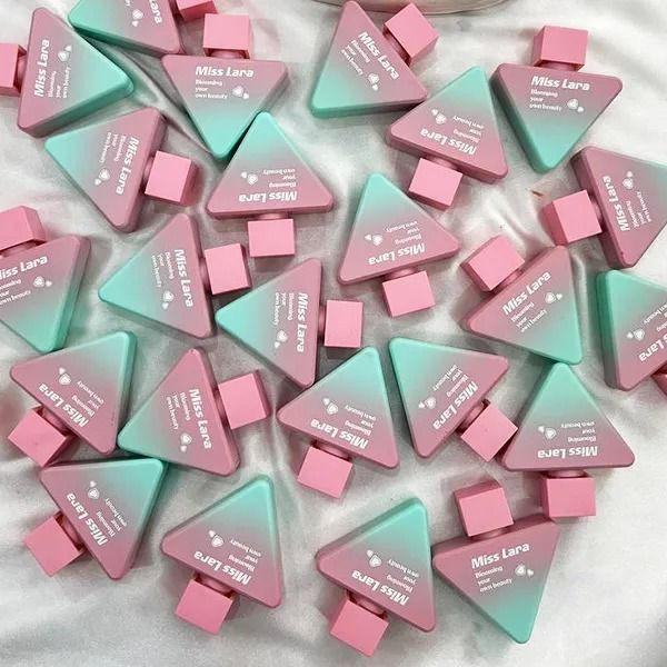 رژ لب مایع میس لارا مدل مثلثی