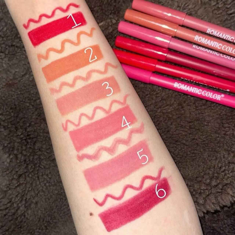 خط لب و رژ لب شمعی رومانتیک کالر