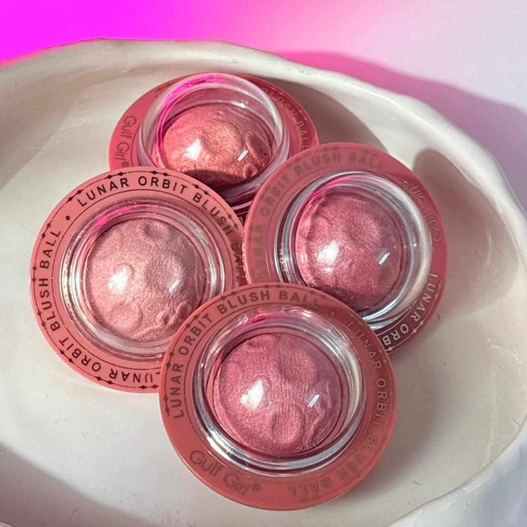 رژگونه گلف گرل مدل فضایی وزن