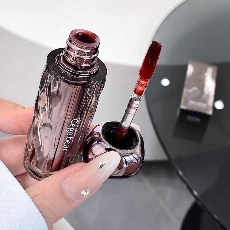 رژ لب خیس مات شونده گی گی بیر مدل پوکه سنگی حجم 3 میل