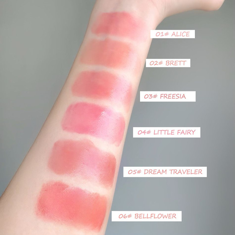 رژ لب خیس گی گی بیر مدل پاپیونی وزن 3.8 گرم