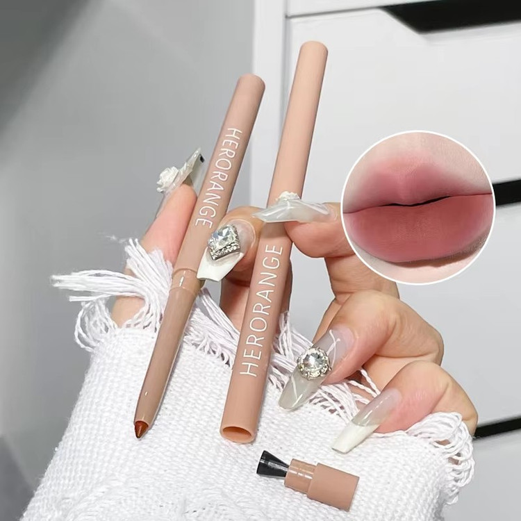 خط لب پیچی هرورنج مدل SILK