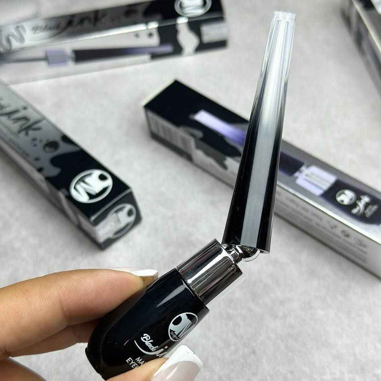 خط چشم ماژیکی دونامون مدل Black ink